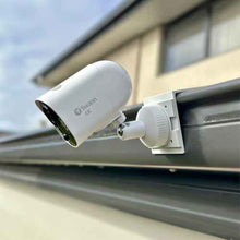 Load image into Gallery viewer, Swann Outdoor No-Drill Gutter Fence Mount for Wire-Free Security Cameras &amp; Solar Panels