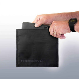 JACKET Pro CORDURA® Faraday Phone Bag - Magnetic Closure - Signal Blocking